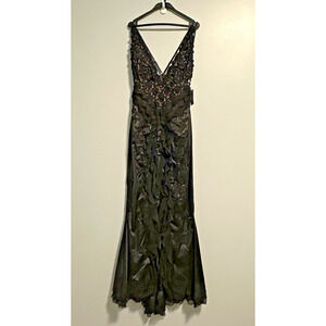 Mandalay Gown 12 Maxi Mermaid V-Neck Ruffle Satin‎ Black NWT Fairygoth